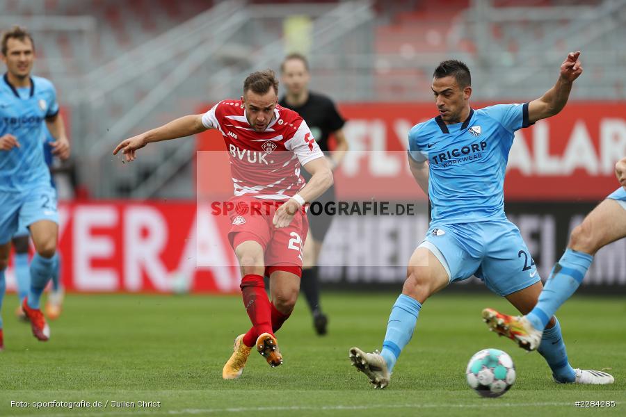 David Kopacz, Vasilios Lampropoulos, FLYERALARM Arena, Würzburg, 01.11.2020, DFL, sport, action, Fussball, Deutschland, November 2020, Saison 2020/2021, Bundesliga, 2. Bundesliga, VfL Bochum, FC Würzburger Kickers - Bild-ID: 2284285 David Kopacz, Vasilios Lampropoulos, FLYERALARM Arena, Würzburg, 01.11.2020, DFL, sport, action, Fussball, Deutschland, November 2020, Saison 2020/2021, Bundesliga, 2. Bundesliga, VfL Bochum, FC Würzburger Kickers - Bild-ID: 2284285