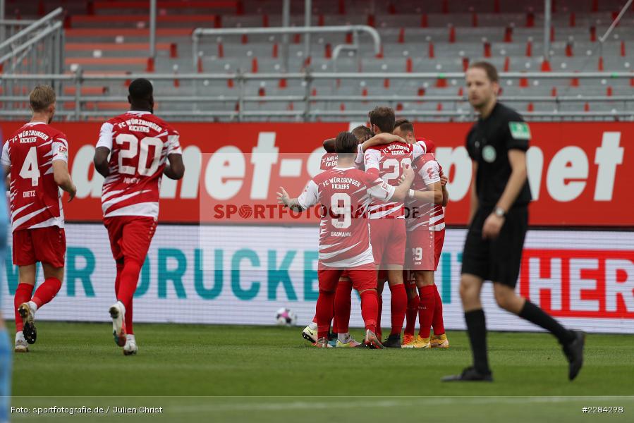 Ridge Munsy, Lars Dietz, Dominic Baumann, Torjubel, Patrick Sontheimer, FLYERALARM Arena, Würzburg, 01.11.2020, DFL, sport, action, Fussball, Deutschland, November 2020, Saison 2020/2021, Bundesliga, 2. Bundesliga, VfL Bochum, FC Würzburger Kickers - Bild-ID: 2284298