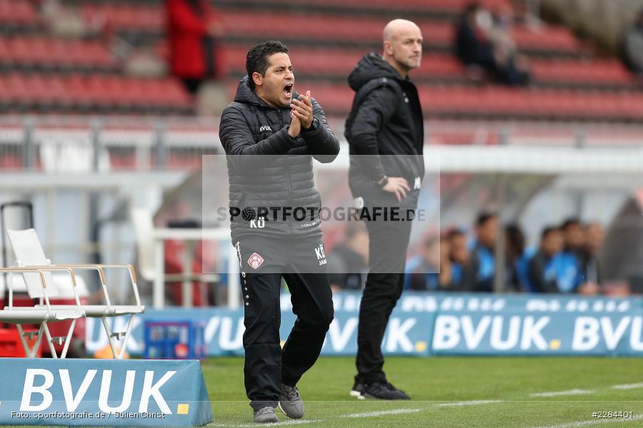 gestikuliert, Applaus, Kurtulus Öztürk, FLYERALARM Arena, Würzburg, 01.11.2020, DFL, sport, action, Fussball, Deutschland, November 2020, Saison 2020/2021, Bundesliga, 2. Bundesliga, VfL Bochum, FC Würzburger Kickers - Bild-ID: 2284401