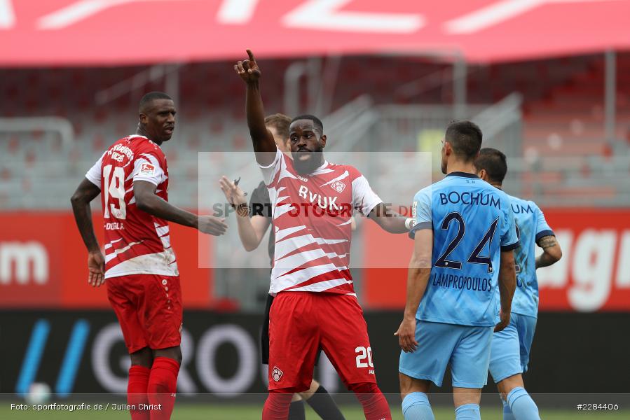 Douglas Franco Teixeira, gibt Anweisungen, Ridge Munsy, FLYERALARM Arena, Würzburg, 01.11.2020, DFL, sport, action, Fussball, Deutschland, November 2020, Saison 2020/2021, Bundesliga, 2. Bundesliga, VfL Bochum, FC Würzburger Kickers - Bild-ID: 2284406 Douglas Franco Teixeira, gibt Anweisungen, Ridge Munsy, FLYERALARM Arena, Würzburg, 01.11.2020, DFL, sport, action, Fussball, Deutschland, November 2020, Saison 2020/2021, Bundesliga, 2. Bundesliga, VfL Bochum, FC Würzburger Kickers - Bild-ID: 2284406