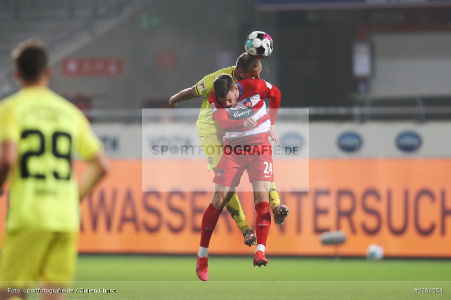 Duell, Ewerton, Christian Kühlwetter, Voith-Arena, Heidenheim, 06.11.2020, DFL, sport, action, Fussball, Deutschland, November 2020, Saison 2020/2021, Bundesliga, 2. Bundesliga, FC Würzburger Kickers, 1. FC Heidenheim - Bild-ID: 2284554 Duell, Ewerton, Christian Kühlwetter, Voith-Arena, Heidenheim, 06.11.2020, DFL, sport, action, Fussball, Deutschland, November 2020, Saison 2020/2021, Bundesliga, 2. Bundesliga, FC Würzburger Kickers, 1. FC Heidenheim - Bild-ID: 2284554
