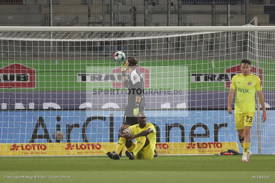 am Boden, Enttäuscht, Niederlage, Fabian Giefer, Florian Flecker, Douglas Franco Teixeira, Voith-Arena, Heidenheim, 06.11.2020, DFL, sport, action, Fussball, Deutschland, November 2020, Saison 2020/2021, Bundesliga, 2. Bundesliga, FC Würzburger Kickers, 1. FC Heidenheim - Bild-ID: 2284567 am Boden, Enttäuscht, Niederlage, Fabian Giefer, Florian Flecker, Douglas Franco Teixeira, Voith-Arena, Heidenheim, 06.11.2020, DFL, sport, action, Fussball, Deutschland, November 2020, Saison 2020/2021, Bundesliga, 2. Bundesliga, FC Würzburger Kickers, 1. FC Heidenheim - Bild-ID: 2284567