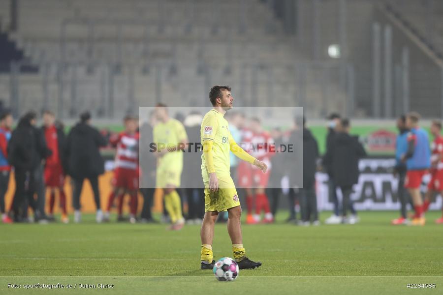 Blick nach vorne, Enttäuscht, Robert Herrmann, Voith-Arena, Heidenheim, 06.11.2020, DFL, sport, action, Fussball, Deutschland, November 2020, Saison 2020/2021, Bundesliga, 2. Bundesliga, FC Würzburger Kickers, 1. FC Heidenheim - Bild-ID: 2284583 Blick nach vorne, Enttäuscht, Robert Herrmann, Voith-Arena, Heidenheim, 06.11.2020, DFL, sport, action, Fussball, Deutschland, November 2020, Saison 2020/2021, Bundesliga, 2. Bundesliga, FC Würzburger Kickers, 1. FC Heidenheim - Bild-ID: 2284583