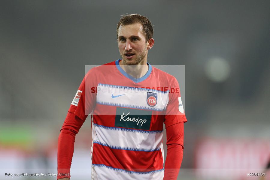 Portrait, Jonas Föhrenbach, Voith-Arena, Heidenheim, 06.11.2020, DFL, sport, action, Fussball, Deutschland, November 2020, Saison 2020/2021, Bundesliga, 2. Bundesliga, FC Würzburger Kickers, 1. FC Heidenheim - Bild-ID: 2284600
