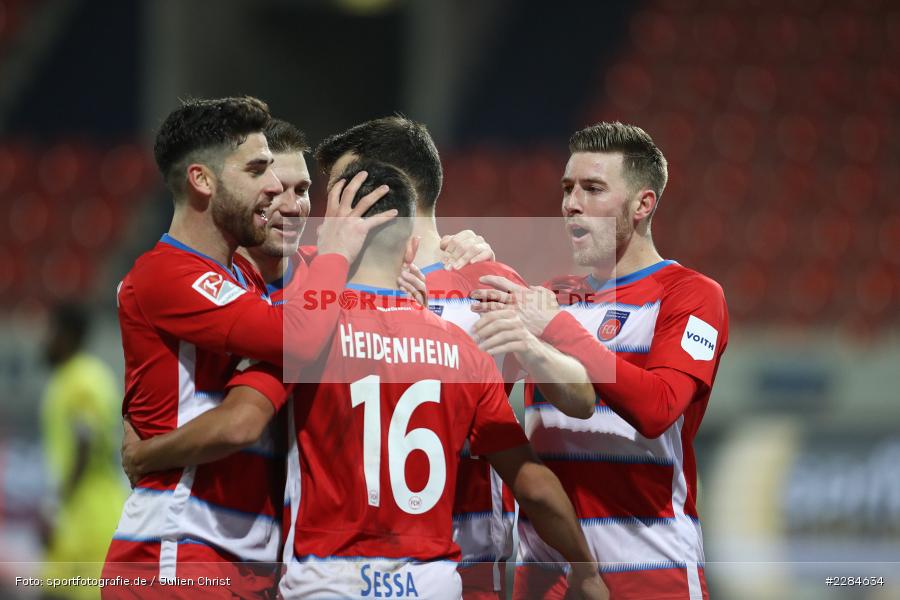 Kevin Sessa, Stefan Schimmer, Robert Leipertz, Emotion, Torjubel, Denis Thomalla, Voith-Arena, Heidenheim, 06.11.2020, DFL, sport, action, Fussball, Deutschland, November 2020, Saison 2020/2021, Bundesliga, 2. Bundesliga, FC Würzburger Kickers, 1. FC Heidenheim - Bild-ID: 2284634 Kevin Sessa, Stefan Schimmer, Robert Leipertz, Emotion, Torjubel, Denis Thomalla, Voith-Arena, Heidenheim, 06.11.2020, DFL, sport, action, Fussball, Deutschland, November 2020, Saison 2020/2021, Bundesliga, 2. Bundesliga, FC Würzburger Kickers, 1. FC Heidenheim - Bild-ID: 2284634