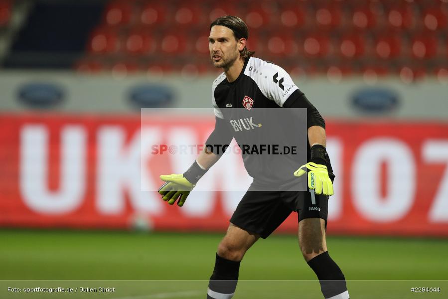 Fabian Giefer, Voith-Arena, Heidenheim, 06.11.2020, DFL, sport, action, Fussball, Deutschland, November 2020, Saison 2020/2021, Bundesliga, 2. Bundesliga, FC Würzburger Kickers, 1. FC Heidenheim - Bild-ID: 2284644 Fabian Giefer, Voith-Arena, Heidenheim, 06.11.2020, DFL, sport, action, Fussball, Deutschland, November 2020, Saison 2020/2021, Bundesliga, 2. Bundesliga, FC Würzburger Kickers, 1. FC Heidenheim - Bild-ID: 2284644