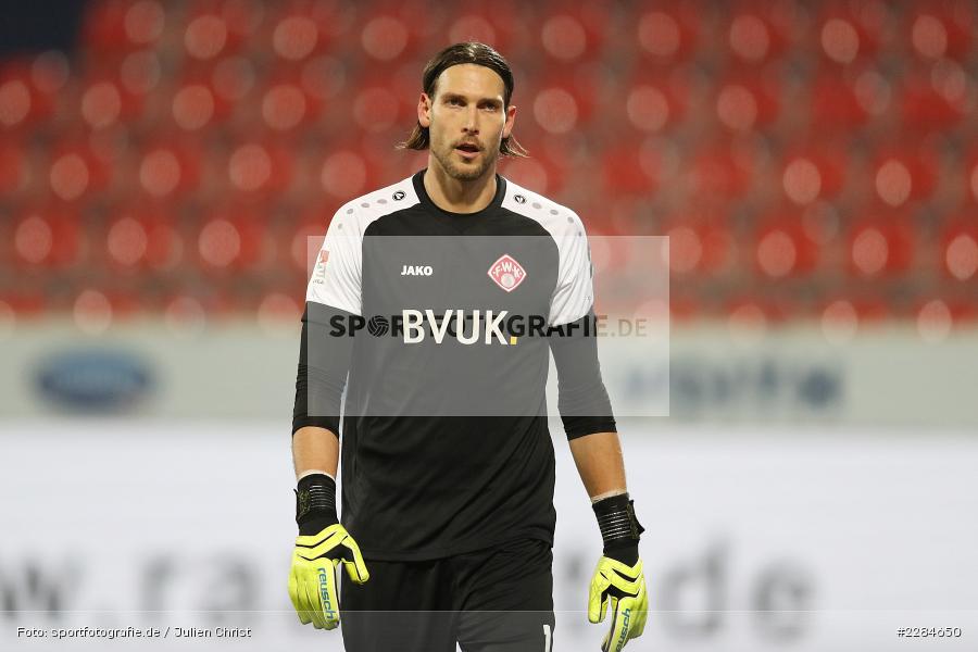 Fabian Giefer, Voith-Arena, Heidenheim, 06.11.2020, DFL, sport, action, Fussball, Deutschland, November 2020, Saison 2020/2021, Bundesliga, 2. Bundesliga, FC Würzburger Kickers, 1. FC Heidenheim - Bild-ID: 2284650 Fabian Giefer, Voith-Arena, Heidenheim, 06.11.2020, DFL, sport, action, Fussball, Deutschland, November 2020, Saison 2020/2021, Bundesliga, 2. Bundesliga, FC Würzburger Kickers, 1. FC Heidenheim - Bild-ID: 2284650