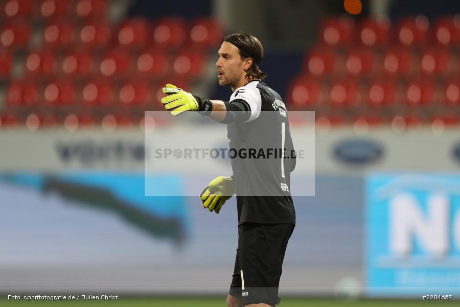 gibt Anweisungen, Fabian Giefer, Voith-Arena, Heidenheim, 06.11.2020, DFL, sport, action, Fussball, Deutschland, November 2020, Saison 2020/2021, Bundesliga, 2. Bundesliga, FC Würzburger Kickers, 1. FC Heidenheim - Bild-ID: 2284657 gibt Anweisungen, Fabian Giefer, Voith-Arena, Heidenheim, 06.11.2020, DFL, sport, action, Fussball, Deutschland, November 2020, Saison 2020/2021, Bundesliga, 2. Bundesliga, FC Würzburger Kickers, 1. FC Heidenheim - Bild-ID: 2284657