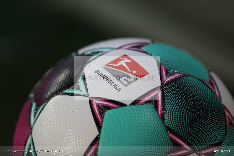 Derbystar, Spielgerät, Ball, Symbolbild, Voith-Arena, Heidenheim, 06.11.2020, DFL, sport, action, Fussball, Deutschland, November 2020, Saison 2020/2021, Bundesliga, 2. Bundesliga, FC Würzburger Kickers, 1. FC Heidenheim - Bild-ID: 2284660 Derbystar, Spielgerät, Ball, Symbolbild, Voith-Arena, Heidenheim, 06.11.2020, DFL, sport, action, Fussball, Deutschland, November 2020, Saison 2020/2021, Bundesliga, 2. Bundesliga, FC Würzburger Kickers, 1. FC Heidenheim - Bild-ID: 2284660