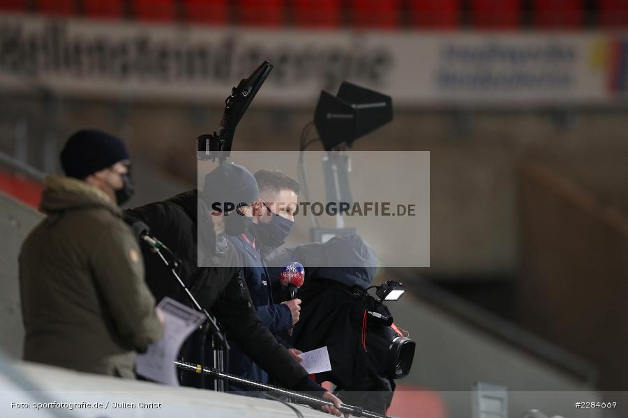 Covid-19, sky sport, TV Interview, Voith-Arena, Heidenheim, 06.11.2020, DFL, sport, action, Fussball, Deutschland, November 2020, Saison 2020/2021, Bundesliga, 2. Bundesliga, FC Würzburger Kickers, 1. FC Heidenheim - Bild-ID: 2284669 Covid-19, sky sport, TV Interview, Voith-Arena, Heidenheim, 06.11.2020, DFL, sport, action, Fussball, Deutschland, November 2020, Saison 2020/2021, Bundesliga, 2. Bundesliga, FC Würzburger Kickers, 1. FC Heidenheim - Bild-ID: 2284669
