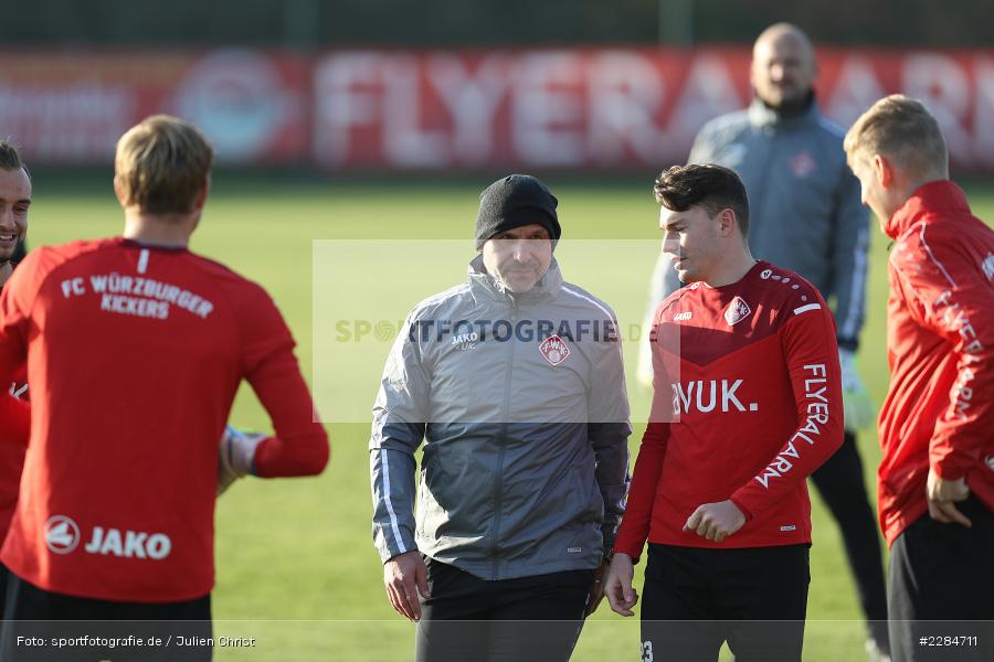 Florian Flecker, Sportgelände am Sonnenstuhl, Randersacker, 09.11.2020, DFL, sport, action, Fussball, Deutschland, November 2020, Saison 2020/2021, Bundesliga, 2. Bundesliga, FC Würzburger Kickers, Neuer Trainer, Bernhard Trares, Erstes Training, Vorstellung - Bild-ID: 2284711 Florian Flecker, Sportgelände am Sonnenstuhl, Randersacker, 09.11.2020, DFL, sport, action, Fussball, Deutschland, November 2020, Saison 2020/2021, Bundesliga, 2. Bundesliga, FC Würzburger Kickers, Neuer Trainer, Bernhard Trares, Erstes Training, Vorstellung - Bild-ID: 2284711