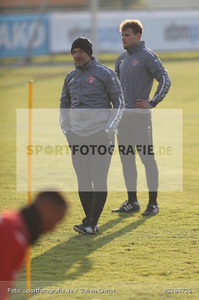 Philipp Kunz, Sportgelände am Sonnenstuhl, Randersacker, 09.11.2020, DFL, sport, action, Fussball, Deutschland, November 2020, Saison 2020/2021, Bundesliga, 2. Bundesliga, FC Würzburger Kickers, Neuer Trainer, Bernhard Trares, Erstes Training, Vorstellung - Bild-ID: 2284725 Philipp Kunz, Sportgelände am Sonnenstuhl, Randersacker, 09.11.2020, DFL, sport, action, Fussball, Deutschland, November 2020, Saison 2020/2021, Bundesliga, 2. Bundesliga, FC Würzburger Kickers, Neuer Trainer, Bernhard Trares, Erstes Training, Vorstellung - Bild-ID: 2284725