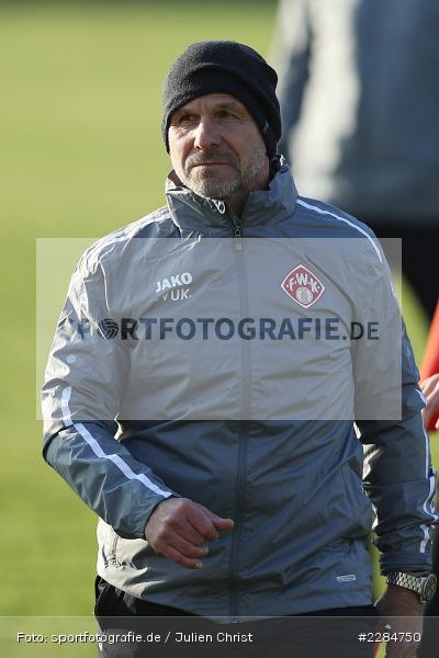 Figur, Sportgelände am Sonnenstuhl, Randersacker, 09.11.2020, DFL, sport, action, Fussball, Deutschland, November 2020, Saison 2020/2021, Bundesliga, 2. Bundesliga, FC Würzburger Kickers, Neuer Trainer, Bernhard Trares, Erstes Training, Vorstellung - Bild-ID: 2284750 Figur, Sportgelände am Sonnenstuhl, Randersacker, 09.11.2020, DFL, sport, action, Fussball, Deutschland, November 2020, Saison 2020/2021, Bundesliga, 2. Bundesliga, FC Würzburger Kickers, Neuer Trainer, Bernhard Trares, Erstes Training, Vorstellung - Bild-ID: 2284750