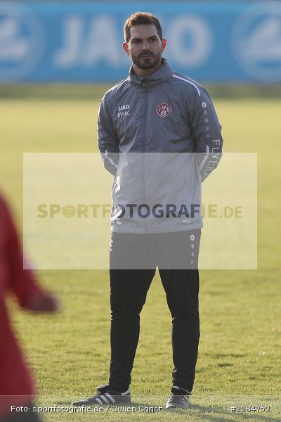 Philipp Eckart, Sportgelände am Sonnenstuhl, Randersacker, 09.11.2020, DFL, sport, action, Fussball, Deutschland, November 2020, Saison 2020/2021, Bundesliga, 2. Bundesliga, FC Würzburger Kickers, Neuer Trainer, Bernhard Trares, Erstes Training, Vorstellung - Bild-ID: 2284752 Philipp Eckart, Sportgelände am Sonnenstuhl, Randersacker, 09.11.2020, DFL, sport, action, Fussball, Deutschland, November 2020, Saison 2020/2021, Bundesliga, 2. Bundesliga, FC Würzburger Kickers, Neuer Trainer, Bernhard Trares, Erstes Training, Vorstellung - Bild-ID: 2284752