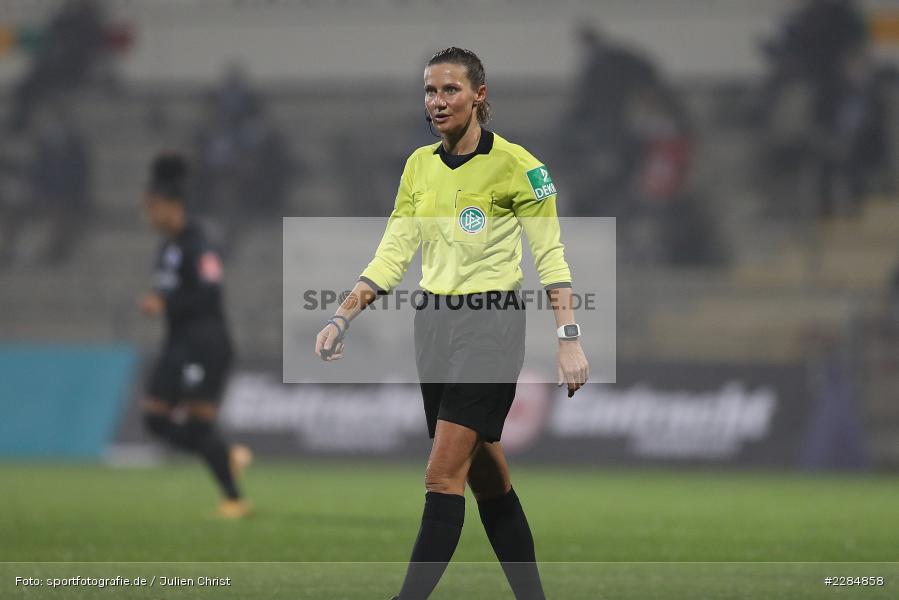 Schiedsrichter, Nadine Westerhoff, Stadion am Brentanobad, Frankfurt, 13.11.2020, DFL, sport, action, Fussball, Deutschland, November 2020, Saison 2020/2021, Die Liga, FLYERALARM Frauen-Bundesliga, Frauen-Bundesliga, 1. Bundesliga Frauen, 1.FFC Turbine Potsdam, Eintracht Frankfurt Frauen - Bild-ID: 2284858 Schiedsrichter, Nadine Westerhoff, Stadion am Brentanobad, Frankfurt, 13.11.2020, DFL, sport, action, Fussball, Deutschland, November 2020, Saison 2020/2021, Die Liga, FLYERALARM Frauen-Bundesliga, Frauen-Bundesliga, 1. Bundesliga Frauen, 1.FFC Turbine Potsdam, Eintracht Frankfurt Frauen - Bild-ID: 2284858