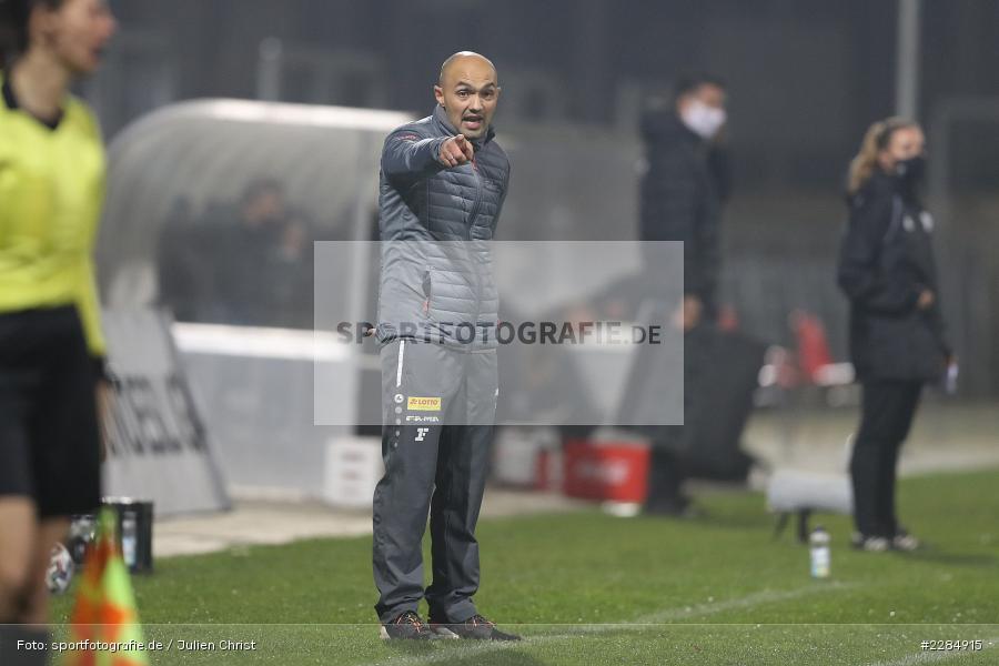 gibt Anweisungen, Sofian Chahed, Stadion am Brentanobad, Frankfurt, 13.11.2020, DFL, sport, action, Fussball, Deutschland, November 2020, Saison 2020/2021, Die Liga, FLYERALARM Frauen-Bundesliga, Frauen-Bundesliga, 1. Bundesliga Frauen, 1.FFC Turbine Potsdam, Eintracht Frankfurt Frauen - Bild-ID: 2284915 gibt Anweisungen, Sofian Chahed, Stadion am Brentanobad, Frankfurt, 13.11.2020, DFL, sport, action, Fussball, Deutschland, November 2020, Saison 2020/2021, Die Liga, FLYERALARM Frauen-Bundesliga, Frauen-Bundesliga, 1. Bundesliga Frauen, 1.FFC Turbine Potsdam, Eintracht Frankfurt Frauen - Bild-ID: 2284915