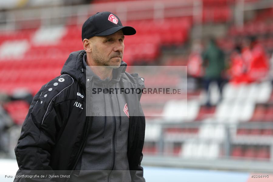Trainer, Bernhard Trares, FLYERALARM Arena, Würzburg, 22.11.2020, DFL, sport, action, Fussball, Deutschland, November 2020, Saison 2020/2021, 2. Bundesliga, Hannover 96, FC Würzburger Kickers - Bild-ID: 2284995