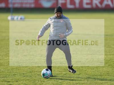 Fotos von Erstes Training mit Bernhard Trares auf sportfotografie.de