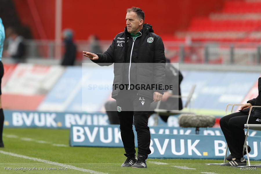 gibt Tips, gibt Anweisungen, Asif Saric, FLYERALARM Arena, Würzburg, 22.11.2020, DFL, sport, action, Fussball, Deutschland, November 2020, Saison 2020/2021, 2. Bundesliga, Hannover 96, FC Würzburger Kickers - Bild-ID: 2285014 gibt Tips, gibt Anweisungen, Asif Saric, FLYERALARM Arena, Würzburg, 22.11.2020, DFL, sport, action, Fussball, Deutschland, November 2020, Saison 2020/2021, 2. Bundesliga, Hannover 96, FC Würzburger Kickers - Bild-ID: 2285014