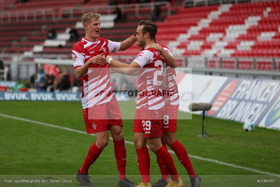 Niklas Hoffmann, Torjubel, Robert Herrmann, David Kopacz, FLYERALARM Arena, Würzburg, 22.11.2020, DFL, sport, action, Fussball, Deutschland, November 2020, Saison 2020/2021, 2. Bundesliga, Hannover 96, FC Würzburger Kickers - Bild-ID: 2285057 Niklas Hoffmann, Torjubel, Robert Herrmann, David Kopacz, FLYERALARM Arena, Würzburg, 22.11.2020, DFL, sport, action, Fussball, Deutschland, November 2020, Saison 2020/2021, 2. Bundesliga, Hannover 96, FC Würzburger Kickers - Bild-ID: 2285057