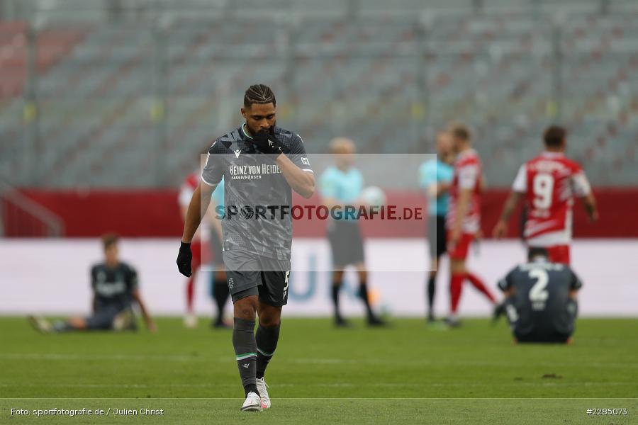 enttäuscht, Bedient, Simon Falette, FLYERALARM Arena, Würzburg, 22.11.2020, DFL, sport, action, Fussball, Deutschland, November 2020, Saison 2020/2021, 2. Bundesliga, Hannover 96, FC Würzburger Kickers - Bild-ID: 2285073 enttäuscht, Bedient, Simon Falette, FLYERALARM Arena, Würzburg, 22.11.2020, DFL, sport, action, Fussball, Deutschland, November 2020, Saison 2020/2021, 2. Bundesliga, Hannover 96, FC Würzburger Kickers - Bild-ID: 2285073