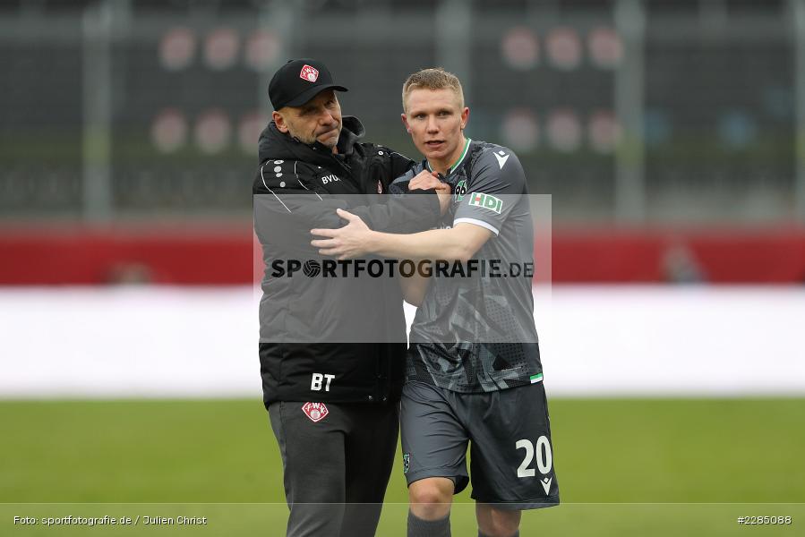 Philipp Ochs, Bernhard Trares, FLYERALARM Arena, Würzburg, 22.11.2020, DFL, sport, action, Fussball, Deutschland, November 2020, Saison 2020/2021, 2. Bundesliga, Hannover 96, FC Würzburger Kickers - Bild-ID: 2285088 Philipp Ochs, Bernhard Trares, FLYERALARM Arena, Würzburg, 22.11.2020, DFL, sport, action, Fussball, Deutschland, November 2020, Saison 2020/2021, 2. Bundesliga, Hannover 96, FC Würzburger Kickers - Bild-ID: 2285088