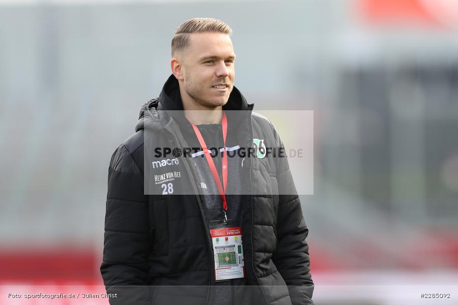 Marcel Franke, FLYERALARM Arena, Würzburg, 22.11.2020, DFL, sport, action, Fussball, Deutschland, November 2020, Saison 2020/2021, 2. Bundesliga, Hannover 96, FC Würzburger Kickers - Bild-ID: 2285092