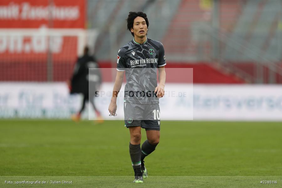 Genki Haraguchi, FLYERALARM Arena, Würzburg, 22.11.2020, DFL, sport, action, Fussball, Deutschland, November 2020, Saison 2020/2021, 2. Bundesliga, Hannover 96, FC Würzburger Kickers - Bild-ID: 2285114 Genki Haraguchi, FLYERALARM Arena, Würzburg, 22.11.2020, DFL, sport, action, Fussball, Deutschland, November 2020, Saison 2020/2021, 2. Bundesliga, Hannover 96, FC Würzburger Kickers - Bild-ID: 2285114