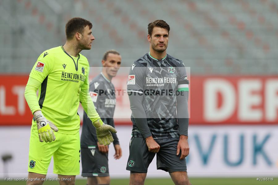 Michael Esser, Hendrik Weydandt, FLYERALARM Arena, Würzburg, 22.11.2020, DFL, sport, action, Fussball, Deutschland, November 2020, Saison 2020/2021, 2. Bundesliga, Hannover 96, FC Würzburger Kickers - Bild-ID: 2285118 Michael Esser, Hendrik Weydandt, FLYERALARM Arena, Würzburg, 22.11.2020, DFL, sport, action, Fussball, Deutschland, November 2020, Saison 2020/2021, 2. Bundesliga, Hannover 96, FC Würzburger Kickers - Bild-ID: 2285118