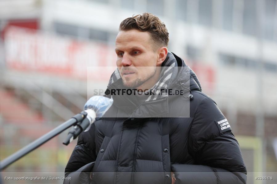 BR Fernsehen, Sportvorstand, Interview, Sebastian Schuppan, FLYERALARM Arena, Würzburg, 22.11.2020, DFL, sport, action, Fussball, Deutschland, November 2020, Saison 2020/2021, 2. Bundesliga, Hannover 96, FC Würzburger Kickers - Bild-ID: 2285178 BR Fernsehen, Sportvorstand, Interview, Sebastian Schuppan, FLYERALARM Arena, Würzburg, 22.11.2020, DFL, sport, action, Fussball, Deutschland, November 2020, Saison 2020/2021, 2. Bundesliga, Hannover 96, FC Würzburger Kickers - Bild-ID: 2285178