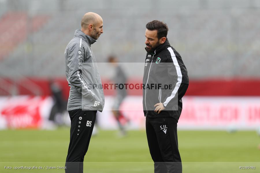 Benjamin Sachs, Serhat Umar, FLYERALARM Arena, Würzburg, 22.11.2020, DFL, sport, action, Fussball, Deutschland, November 2020, Saison 2020/2021, 2. Bundesliga, Hannover 96, FC Würzburger Kickers - Bild-ID: 2285182 Benjamin Sachs, Serhat Umar, FLYERALARM Arena, Würzburg, 22.11.2020, DFL, sport, action, Fussball, Deutschland, November 2020, Saison 2020/2021, 2. Bundesliga, Hannover 96, FC Würzburger Kickers - Bild-ID: 2285182