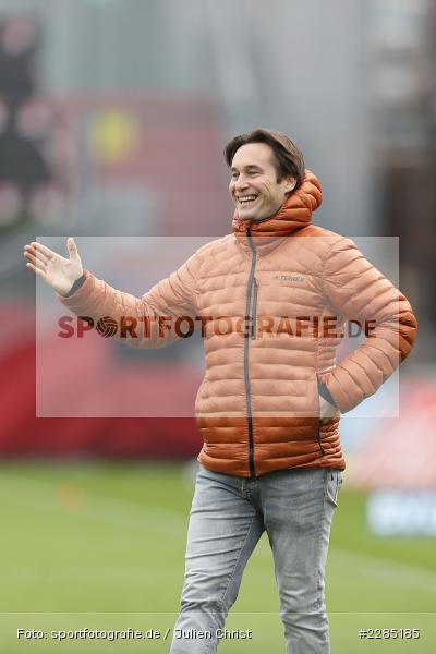 gestikuliert, lächeln, gut gelaunt, Gerhard Zuber, FLYERALARM Arena, Würzburg, 22.11.2020, DFL, sport, action, Fussball, Deutschland, November 2020, Saison 2020/2021, 2. Bundesliga, Hannover 96, FC Würzburger Kickers - Bild-ID: 2285185 gestikuliert, lächeln, gut gelaunt, Gerhard Zuber, FLYERALARM Arena, Würzburg, 22.11.2020, DFL, sport, action, Fussball, Deutschland, November 2020, Saison 2020/2021, 2. Bundesliga, Hannover 96, FC Würzburger Kickers - Bild-ID: 2285185