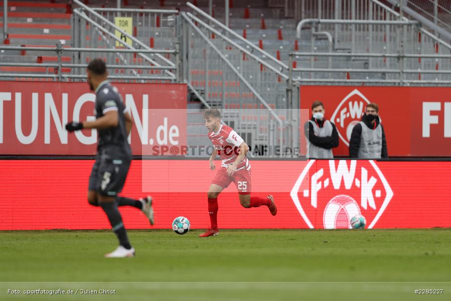 Dominik Meisel, FLYERALARM Arena, Würzburg, 22.11.2020, DFL, sport, action, Fussball, Deutschland, November 2020, Saison 2020/2021, 2. Bundesliga, Hannover 96, FC Würzburger Kickers - Bild-ID: 2285227 Dominik Meisel, FLYERALARM Arena, Würzburg, 22.11.2020, DFL, sport, action, Fussball, Deutschland, November 2020, Saison 2020/2021, 2. Bundesliga, Hannover 96, FC Würzburger Kickers - Bild-ID: 2285227
