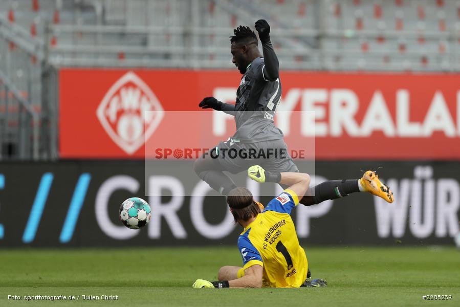 Kingsley Schindler, Fabian Giefer, FLYERALARM Arena, Würzburg, 22.11.2020, DFL, sport, action, Fussball, Deutschland, November 2020, Saison 2020/2021, 2. Bundesliga, Hannover 96, FC Würzburger Kickers - Bild-ID: 2285239 Kingsley Schindler, Fabian Giefer, FLYERALARM Arena, Würzburg, 22.11.2020, DFL, sport, action, Fussball, Deutschland, November 2020, Saison 2020/2021, 2. Bundesliga, Hannover 96, FC Würzburger Kickers - Bild-ID: 2285239