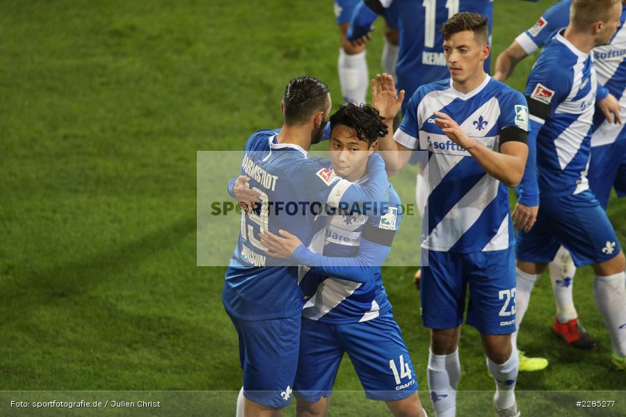 Torjubel, Seung-ho Paik, Nicolai Rapp, Serdar Dursun, Merck-Stadion am Böllenfalltor, Darmstadt, 27.11.2020, DFL, sport, action, Fussball, Deutschland, November 2020, Saison 2020/2021, 2. Bundesliga, Eintracht Braunschweig, SV Darmstadt 98 - Bild-ID: 2285277 Torjubel, Seung-ho Paik, Nicolai Rapp, Serdar Dursun, Merck-Stadion am Böllenfalltor, Darmstadt, 27.11.2020, DFL, sport, action, Fussball, Deutschland, November 2020, Saison 2020/2021, 2. Bundesliga, Eintracht Braunschweig, SV Darmstadt 98 - Bild-ID: 2285277