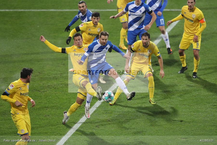 Michael Schultz, Immanuel Höhn, Merck-Stadion am Böllenfalltor, Darmstadt, 27.11.2020, DFL, sport, action, Fussball, Deutschland, November 2020, Saison 2020/2021, 2. Bundesliga, Eintracht Braunschweig, SV Darmstadt 98 - Bild-ID: 2285301 Michael Schultz, Immanuel Höhn, Merck-Stadion am Böllenfalltor, Darmstadt, 27.11.2020, DFL, sport, action, Fussball, Deutschland, November 2020, Saison 2020/2021, 2. Bundesliga, Eintracht Braunschweig, SV Darmstadt 98 - Bild-ID: 2285301