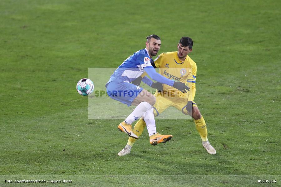Serdar Dursun, Jannis Nikolaou, Merck-Stadion am Böllenfalltor, Darmstadt, 27.11.2020, DFL, sport, action, Fussball, Deutschland, November 2020, Saison 2020/2021, 2. Bundesliga, Eintracht Braunschweig, SV Darmstadt 98 - Bild-ID: 2285304 Serdar Dursun, Jannis Nikolaou, Merck-Stadion am Böllenfalltor, Darmstadt, 27.11.2020, DFL, sport, action, Fussball, Deutschland, November 2020, Saison 2020/2021, 2. Bundesliga, Eintracht Braunschweig, SV Darmstadt 98 - Bild-ID: 2285304