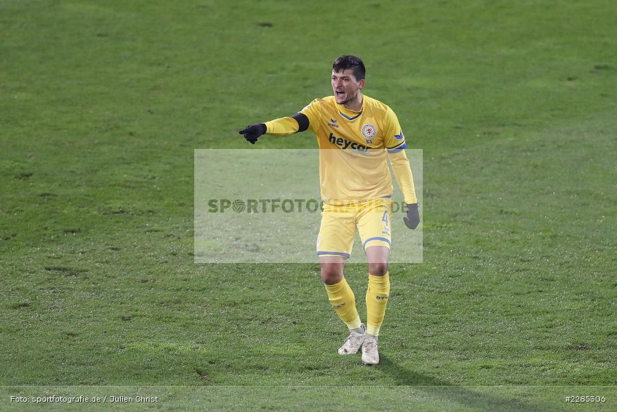 gibt Anweisungen, Jannis Nikolaou, Merck-Stadion am Böllenfalltor, Darmstadt, 27.11.2020, DFL, sport, action, Fussball, Deutschland, November 2020, Saison 2020/2021, 2. Bundesliga, Eintracht Braunschweig, SV Darmstadt 98 - Bild-ID: 2285306 gibt Anweisungen, Jannis Nikolaou, Merck-Stadion am Böllenfalltor, Darmstadt, 27.11.2020, DFL, sport, action, Fussball, Deutschland, November 2020, Saison 2020/2021, 2. Bundesliga, Eintracht Braunschweig, SV Darmstadt 98 - Bild-ID: 2285306