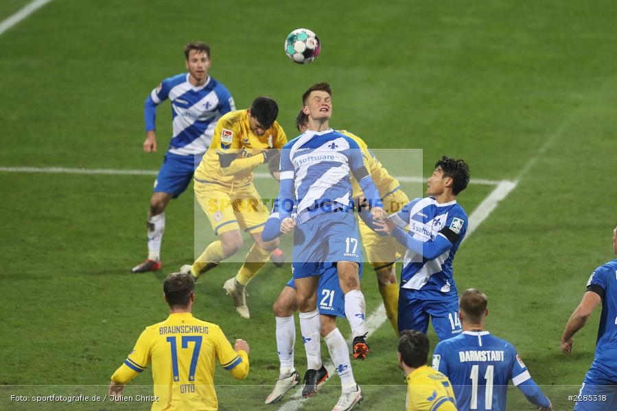 Jannis Nikolaou, Lars Lukas Mai, Merck-Stadion am Böllenfalltor, Darmstadt, 27.11.2020, DFL, sport, action, Fussball, Deutschland, November 2020, Saison 2020/2021, 2. Bundesliga, Eintracht Braunschweig, SV Darmstadt 98 - Bild-ID: 2285318 Jannis Nikolaou, Lars Lukas Mai, Merck-Stadion am Böllenfalltor, Darmstadt, 27.11.2020, DFL, sport, action, Fussball, Deutschland, November 2020, Saison 2020/2021, 2. Bundesliga, Eintracht Braunschweig, SV Darmstadt 98 - Bild-ID: 2285318