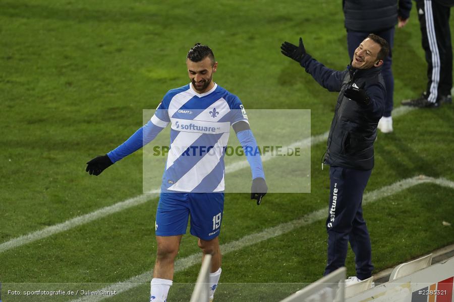 Florian Junge, Serdar Dursun, Merck-Stadion am Böllenfalltor, Darmstadt, 27.11.2020, DFL, sport, action, Fussball, Deutschland, November 2020, Saison 2020/2021, 2. Bundesliga, Eintracht Braunschweig, SV Darmstadt 98 - Bild-ID: 2285321 Florian Junge, Serdar Dursun, Merck-Stadion am Böllenfalltor, Darmstadt, 27.11.2020, DFL, sport, action, Fussball, Deutschland, November 2020, Saison 2020/2021, 2. Bundesliga, Eintracht Braunschweig, SV Darmstadt 98 - Bild-ID: 2285321