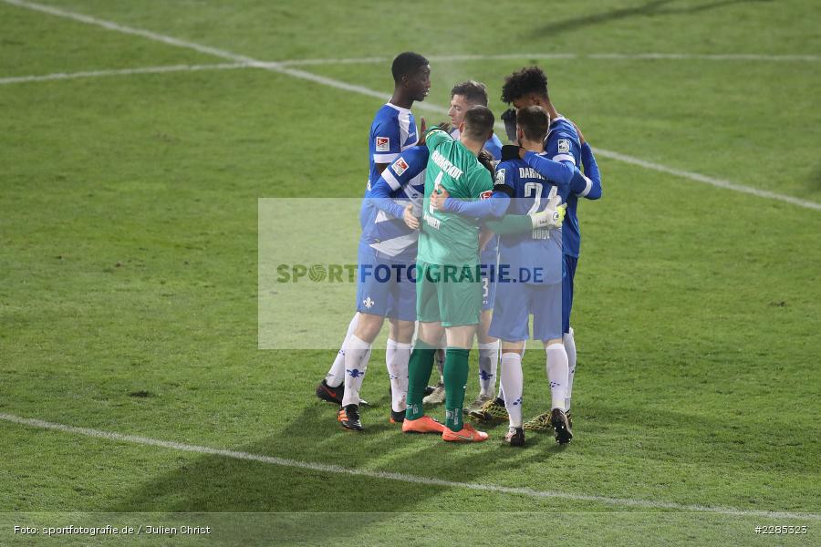 Sieg, Jubel, Marcel Schuhen, Merck-Stadion am Böllenfalltor, Darmstadt, 27.11.2020, DFL, sport, action, Fussball, Deutschland, November 2020, Saison 2020/2021, 2. Bundesliga, Eintracht Braunschweig, SV Darmstadt 98 - Bild-ID: 2285323 Sieg, Jubel, Marcel Schuhen, Merck-Stadion am Böllenfalltor, Darmstadt, 27.11.2020, DFL, sport, action, Fussball, Deutschland, November 2020, Saison 2020/2021, 2. Bundesliga, Eintracht Braunschweig, SV Darmstadt 98 - Bild-ID: 2285323
