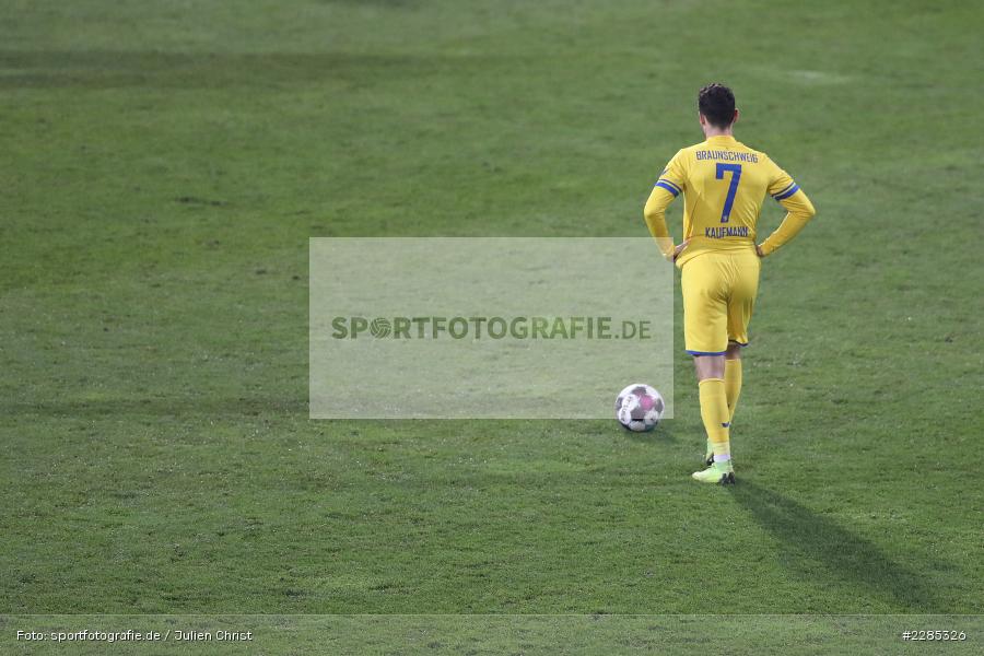 enttäuscht, Niederlage, Fabio Kaufmann, Merck-Stadion am Böllenfalltor, Darmstadt, 27.11.2020, DFL, sport, action, Fussball, Deutschland, November 2020, Saison 2020/2021, 2. Bundesliga, Eintracht Braunschweig, SV Darmstadt 98 - Bild-ID: 2285326 enttäuscht, Niederlage, Fabio Kaufmann, Merck-Stadion am Böllenfalltor, Darmstadt, 27.11.2020, DFL, sport, action, Fussball, Deutschland, November 2020, Saison 2020/2021, 2. Bundesliga, Eintracht Braunschweig, SV Darmstadt 98 - Bild-ID: 2285326