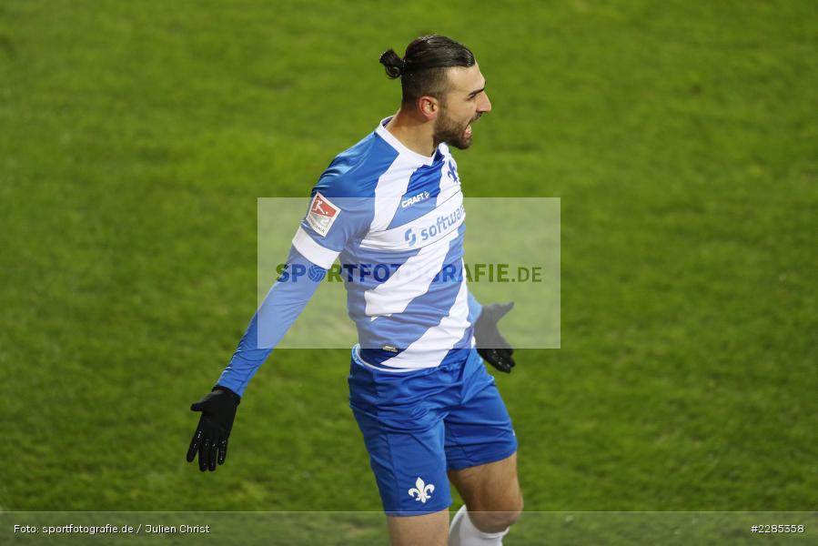 Torjubel, Serdar Dursun, Merck-Stadion am Böllenfalltor, Darmstadt, 27.11.2020, DFL, sport, action, Fussball, Deutschland, November 2020, Saison 2020/2021, 2. Bundesliga, Eintracht Braunschweig, SV Darmstadt 98 - Bild-ID: 2285358 Torjubel, Serdar Dursun, Merck-Stadion am Böllenfalltor, Darmstadt, 27.11.2020, DFL, sport, action, Fussball, Deutschland, November 2020, Saison 2020/2021, 2. Bundesliga, Eintracht Braunschweig, SV Darmstadt 98 - Bild-ID: 2285358