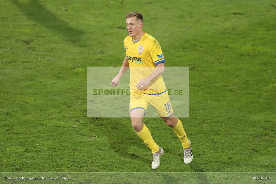 Felix Kroos, Merck-Stadion am Böllenfalltor, Darmstadt, 27.11.2020, DFL, sport, action, Fussball, Deutschland, November 2020, Saison 2020/2021, 2. Bundesliga, Eintracht Braunschweig, SV Darmstadt 98 - Bild-ID: 2285386 Felix Kroos, Merck-Stadion am Böllenfalltor, Darmstadt, 27.11.2020, DFL, sport, action, Fussball, Deutschland, November 2020, Saison 2020/2021, 2. Bundesliga, Eintracht Braunschweig, SV Darmstadt 98 - Bild-ID: 2285386