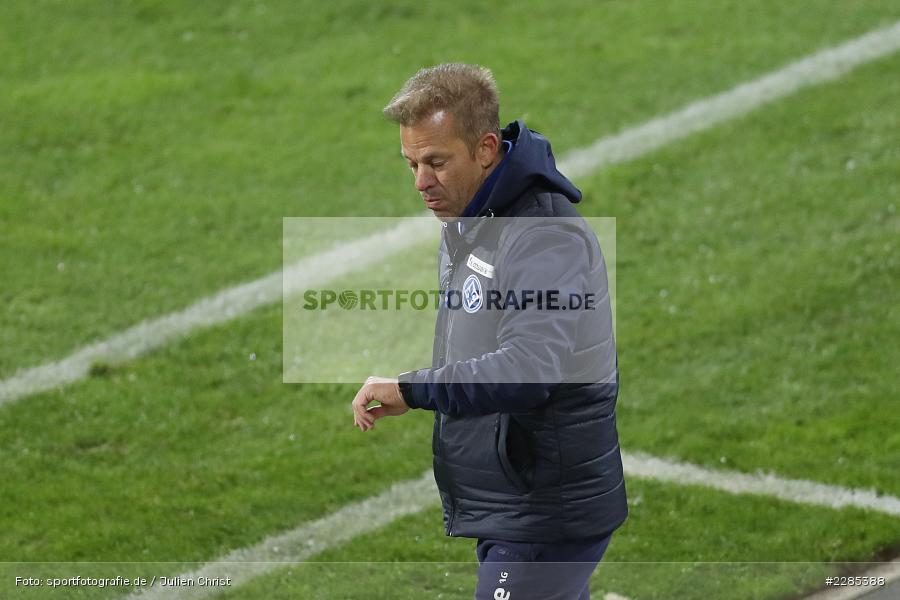 Uhr, Markus Anfang, Merck-Stadion am Böllenfalltor, Darmstadt, 27.11.2020, DFL, sport, action, Fussball, Deutschland, November 2020, Saison 2020/2021, 2. Bundesliga, Eintracht Braunschweig, SV Darmstadt 98 - Bild-ID: 2285388 Uhr, Markus Anfang, Merck-Stadion am Böllenfalltor, Darmstadt, 27.11.2020, DFL, sport, action, Fussball, Deutschland, November 2020, Saison 2020/2021, 2. Bundesliga, Eintracht Braunschweig, SV Darmstadt 98 - Bild-ID: 2285388