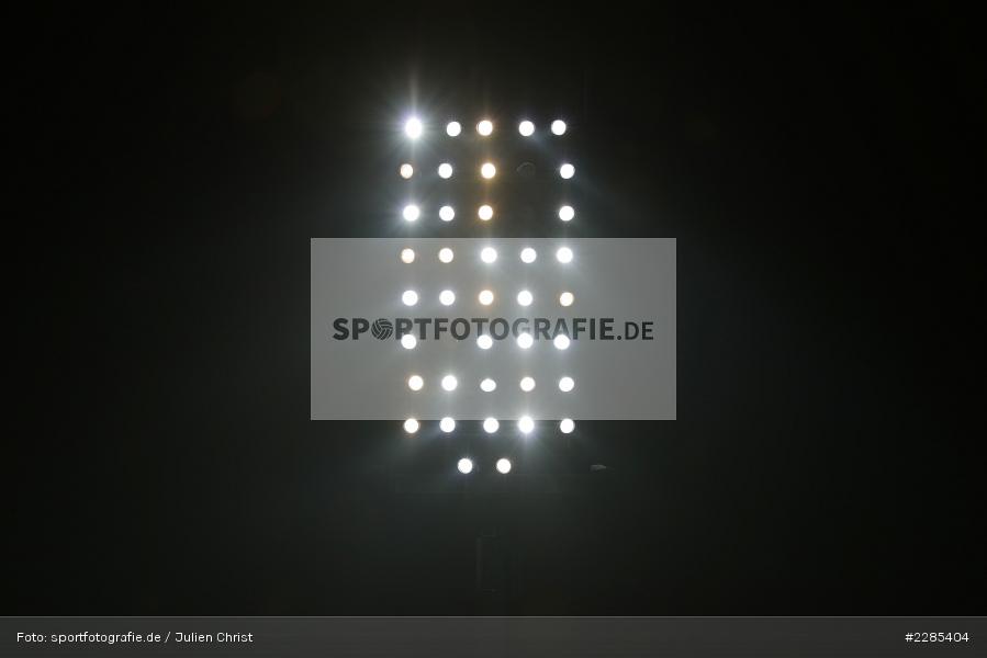 Nacht, Flutlicht, Flutlicht-Mast, Merck-Stadion am Böllenfalltor, Darmstadt, 27.11.2020, DFL, sport, action, Fussball, Deutschland, November 2020, Saison 2020/2021, 2. Bundesliga, Eintracht Braunschweig, SV Darmstadt 98 - Bild-ID: 2285404 Nacht, Flutlicht, Flutlicht-Mast, Merck-Stadion am Böllenfalltor, Darmstadt, 27.11.2020, DFL, sport, action, Fussball, Deutschland, November 2020, Saison 2020/2021, 2. Bundesliga, Eintracht Braunschweig, SV Darmstadt 98 - Bild-ID: 2285404