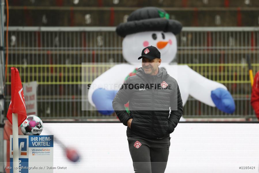 lacht, Trainer, Bernhard Trares, FLYERALARM Arena, Würzburg, 06.12.2020, DFL, sport, action, Fussball, Deutschland, Dezember 2020, Saison 2020/2021, 2. Bundesliga, SV Sandhausen, FC Würzburger Kickers - Bild-ID: 2285421 lacht, Trainer, Bernhard Trares, FLYERALARM Arena, Würzburg, 06.12.2020, DFL, sport, action, Fussball, Deutschland, Dezember 2020, Saison 2020/2021, 2. Bundesliga, SV Sandhausen, FC Würzburger Kickers - Bild-ID: 2285421