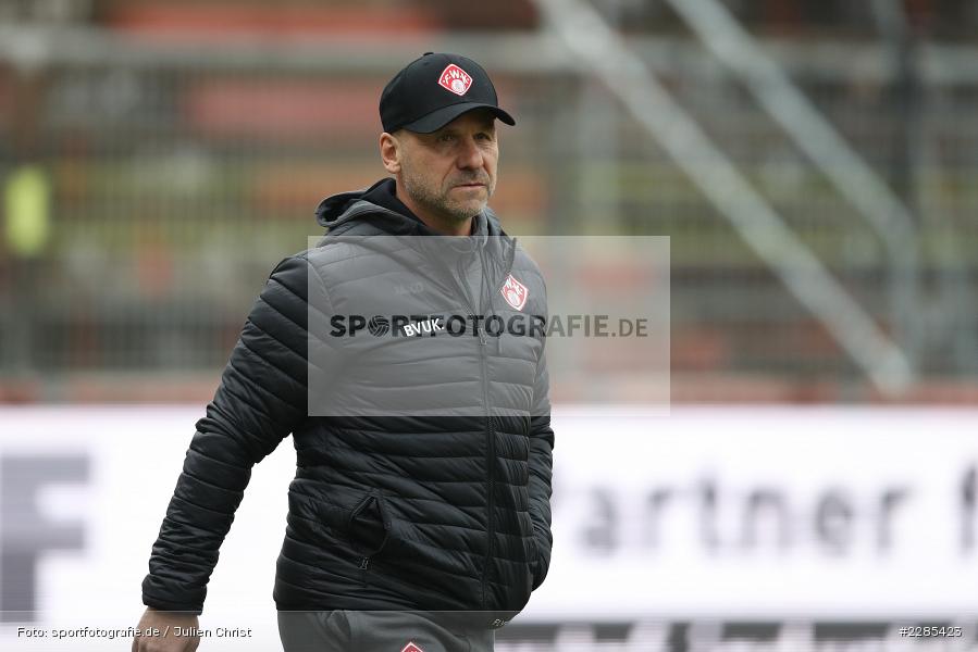 Trainer, Bernhard Trares, FLYERALARM Arena, Würzburg, 06.12.2020, DFL, sport, action, Fussball, Deutschland, Dezember 2020, Saison 2020/2021, 2. Bundesliga, SV Sandhausen, FC Würzburger Kickers - Bild-ID: 2285423 Trainer, Bernhard Trares, FLYERALARM Arena, Würzburg, 06.12.2020, DFL, sport, action, Fussball, Deutschland, Dezember 2020, Saison 2020/2021, 2. Bundesliga, SV Sandhausen, FC Würzburger Kickers - Bild-ID: 2285423