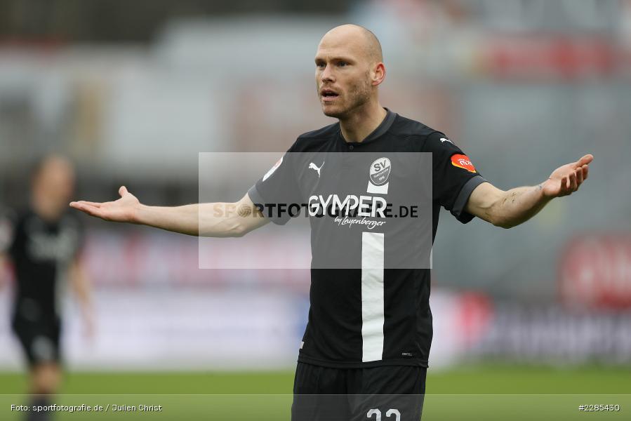 Gerrit Nauber, FLYERALARM Arena, Würzburg, 06.12.2020, DFL, sport, action, Fussball, Deutschland, Dezember 2020, Saison 2020/2021, 2. Bundesliga, SV Sandhausen, FC Würzburger Kickers - Bild-ID: 2285430