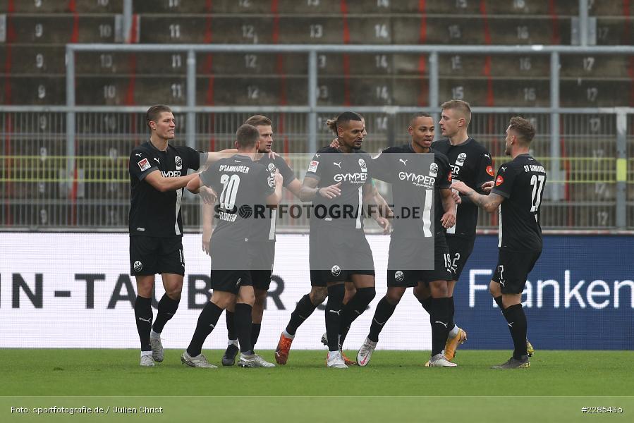 Nikolas Nartey, Emanuel Taffertshofer, Torjubel, Daniel Keita Ruel, FLYERALARM Arena, Würzburg, 06.12.2020, DFL, sport, action, Fussball, Deutschland, Dezember 2020, Saison 2020/2021, 2. Bundesliga, SV Sandhausen, FC Würzburger Kickers - Bild-ID: 2285436